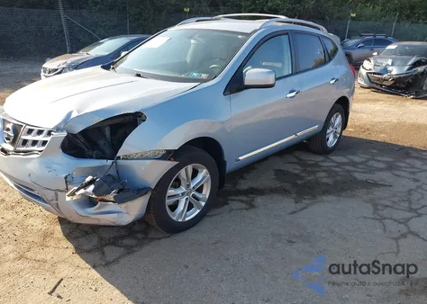 2013 Nissan Rogue Sv z USA, uszkodzony, nr VIN JN8AS5MV0DW134855
